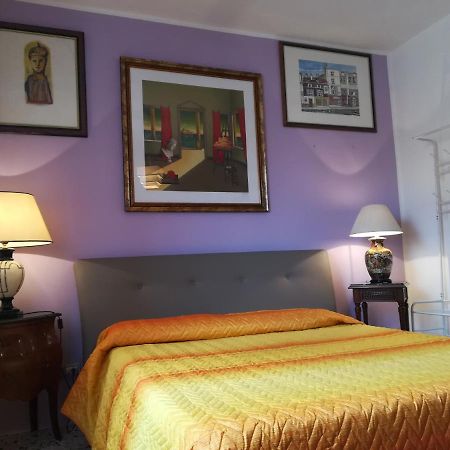 Domus Aurea Bed & Breakfast โอริสตาโน ภายนอก รูปภาพ