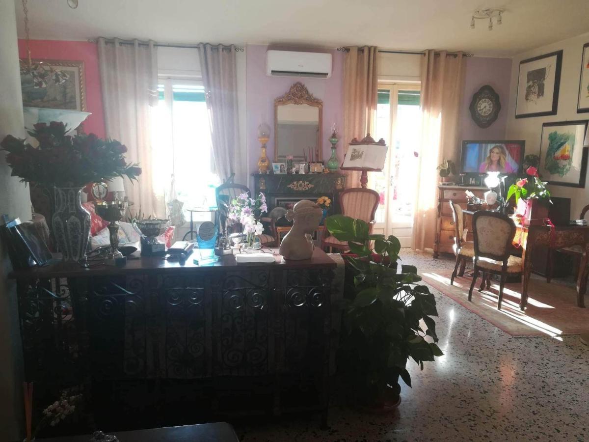 Domus Aurea Bed & Breakfast โอริสตาโน ภายนอก รูปภาพ