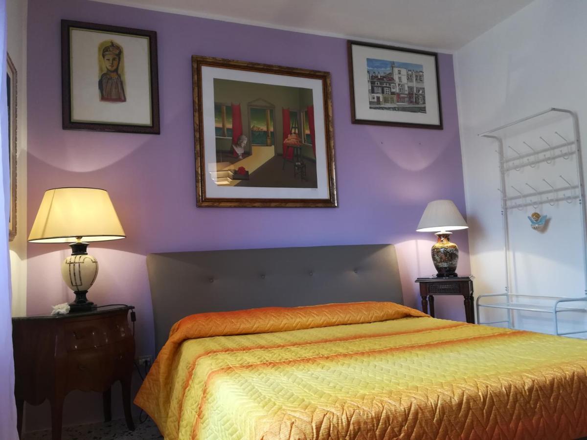Domus Aurea Bed & Breakfast โอริสตาโน ภายนอก รูปภาพ